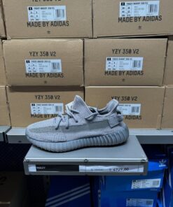 Yeezy Shoes Pallet